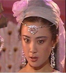 傅艺伟饰演妲己