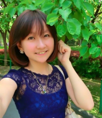 <em>曹骏女友</em>外形清纯靓丽
