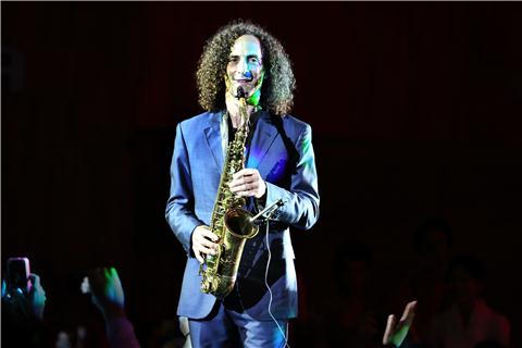 kenny g 素有美国爵士音乐灵魂人物,萨克斯教父之称的肯尼