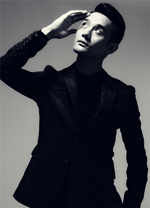 王凯黑白写真展成熟型男魅力