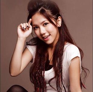 <em>邓紫棋发型</em>款款通杀!被赞个性