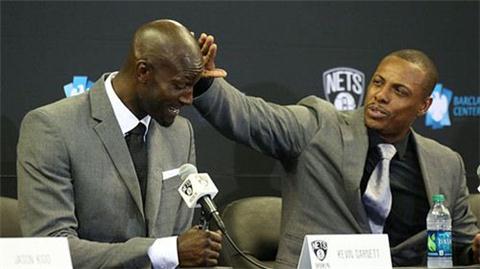 为撒子杰伦《蒲公英的约定》的MV 到现在影影